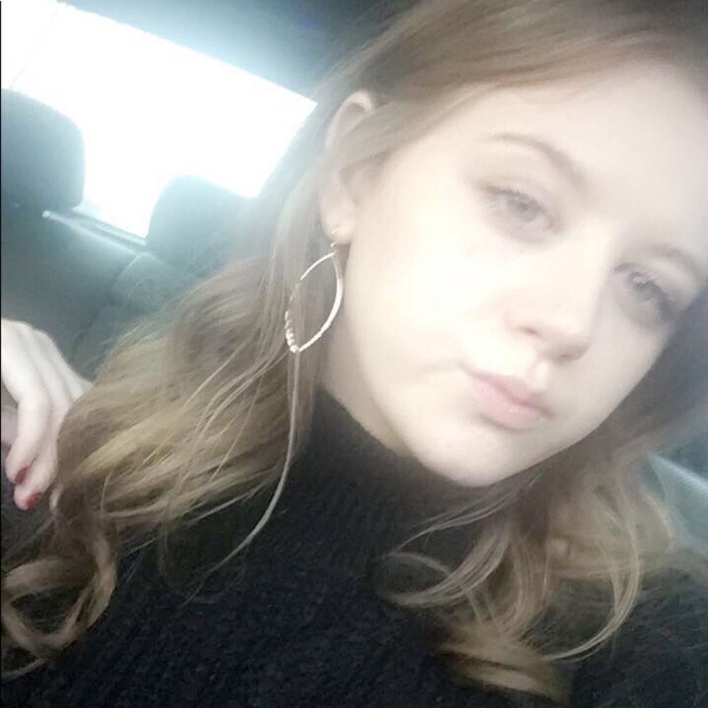 Meet your Posher, Kelsey